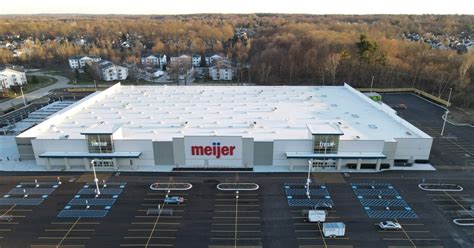 Meijer starting pay ohio - 417 Cashier reviews from Meijer employees about Pay & Benefits ... Most places in Michigan hire at 15 now starting and they hire at 12.90. ... no one knows meijer in ...